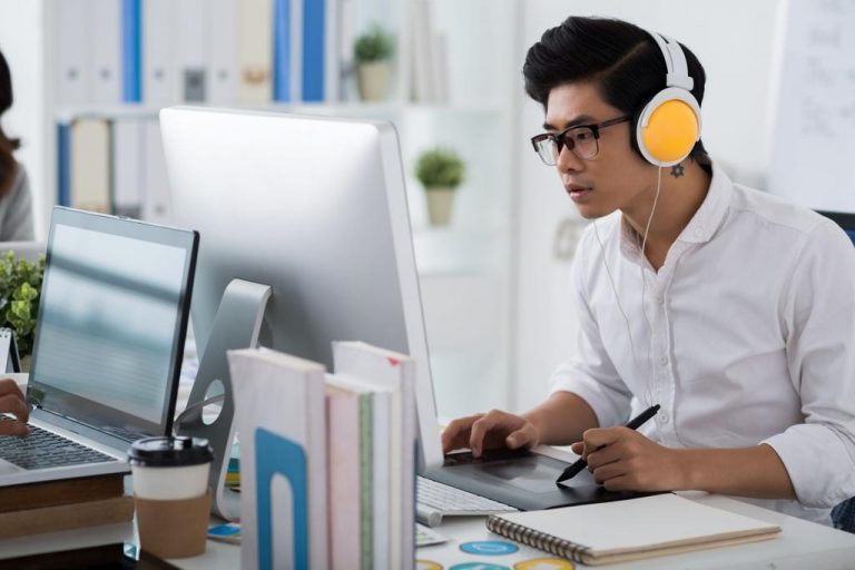 6 tipos de música que vão aumentar sua produtividade no trabalho